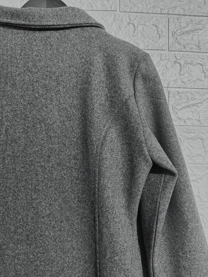 Elegant one-button chic coat